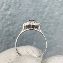 画像をギャラリービューアに読み込む, Ring -Blue sapphire & Diamond 18k Gold J N Gems