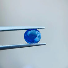 Load image into Gallery viewer, Blue Sapphire 2.60 carat - J N Gems