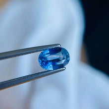Load image into Gallery viewer, Blue sapphire - J N Gems