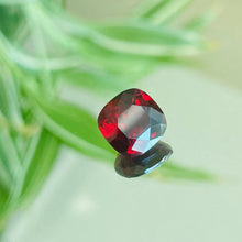 Load image into Gallery viewer, Red Garnet 4.99 carat J N Gems