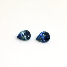 Load image into Gallery viewer, Bi Color Sapphire 0.41ct Natural pair - J N Gems