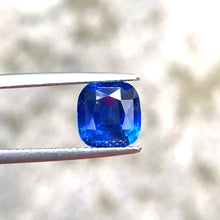 Load image into Gallery viewer, Blue Sapphire 2.95 carat Natural - J N Gems
