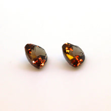 Load image into Gallery viewer, Peach Sapphire 0.88 carat Natural pair - J N Gems
