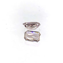 Load image into Gallery viewer, Peach Sapphire 2.34 carat Natural - J N Gems