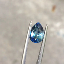 Load image into Gallery viewer, 2.99 carat Natural Teal Sapphire J N Gems
