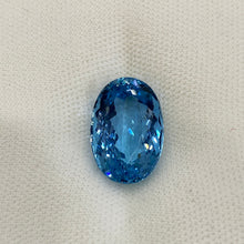 Load image into Gallery viewer, Natural Santa Maria Aquamarine 10.23 carat
