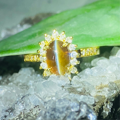 Ring - Chrysoberyl Cat's Eye & Diamond 18k Gold J N Gems