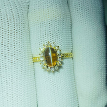 Load image into Gallery viewer, Ring - Chrysoberyl Cat&#39;s Eye &amp; Diamond 18k Gold J N Gems

