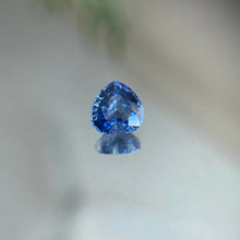 画像をギャラリービューアに読み込む, Blue Sapphire 1.19 carat jngems
