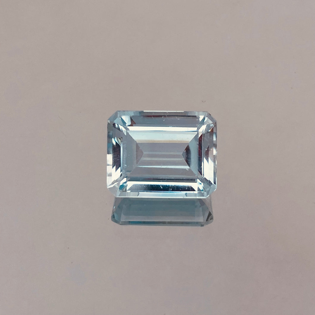 Aquamarine  7.73 carat