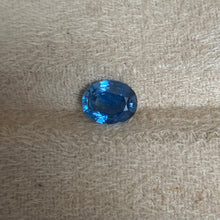 Load image into Gallery viewer, Blue Sapphire oval
