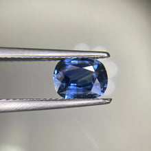 画像をギャラリービューアに読み込む, Natural Blue Sapphire 1.51 carat J N Gems
