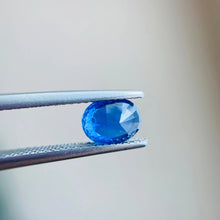 Load image into Gallery viewer, Cornflower Blue Sapphire 1.60 carat - J N Gems
