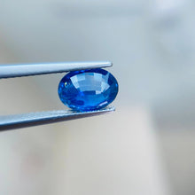 Load image into Gallery viewer, Cornflower Blue Sapphire 3.26 - J N Gems
