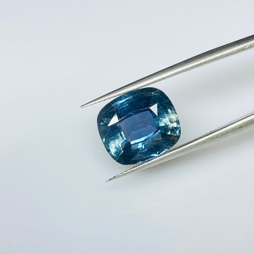 Natural Teal sapphire 5.88 carat - J N Gems
