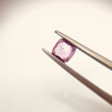 Load image into Gallery viewer, Pink Sapphire 1.02 carat - J N Gems

