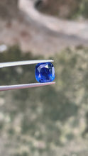 Load and play video in Gallery viewer, 2.95ct Natural Blue Sapphire

